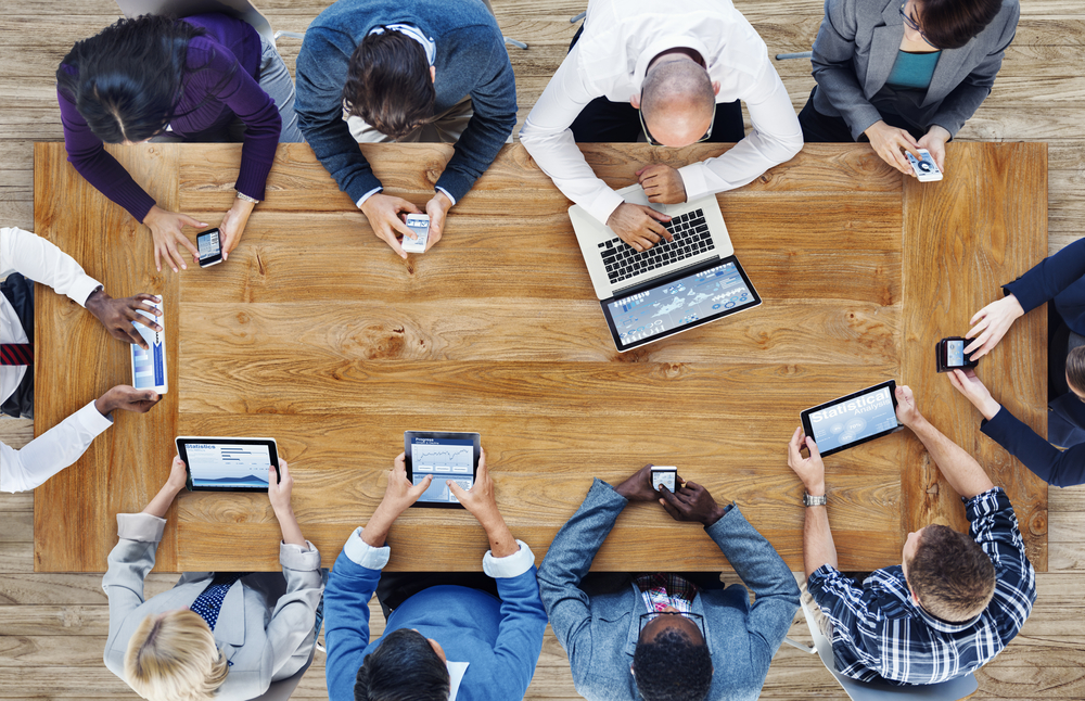 Anketa: Ako nové technológie ovplyvňujú vašu prácu?