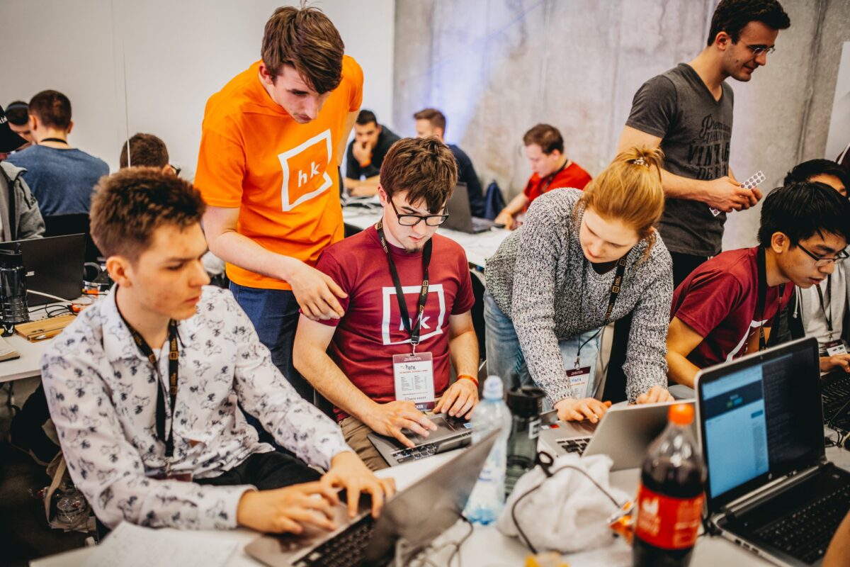 Medzinárodný hackathon sa vracia do Košíc