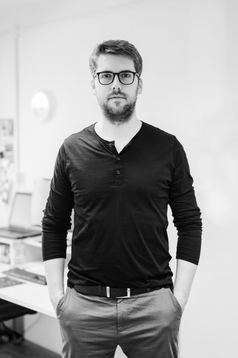 simon mackovjak