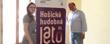 Riaditeľka Štátnej Filharmónie Košice Lucia Potokárová a dirigent Leoš Svárovský