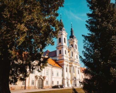 Premonštrátsky kláštor s Kostolom svätého Jána Krstiteľa v Jasove