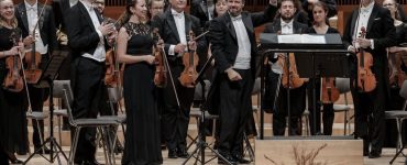 Nastávajúci šéfdirigent ŠfK Robert Jindra a orchester ŠfK_foto Jaroslav Ľaš