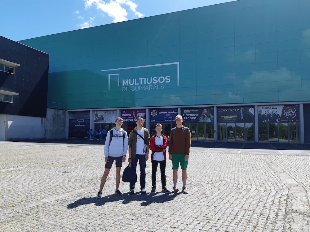 EuroRoboCup2022 alebo Ako študenti SPŠE Prešov dobyli robotickú Európu v Portugalsku￼
