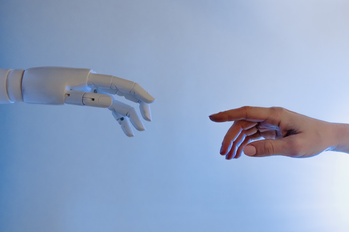 P. Zúrik: Automatizácia a robotizácia nám úplne umožňujú nahradiť bežné pracovné pozície