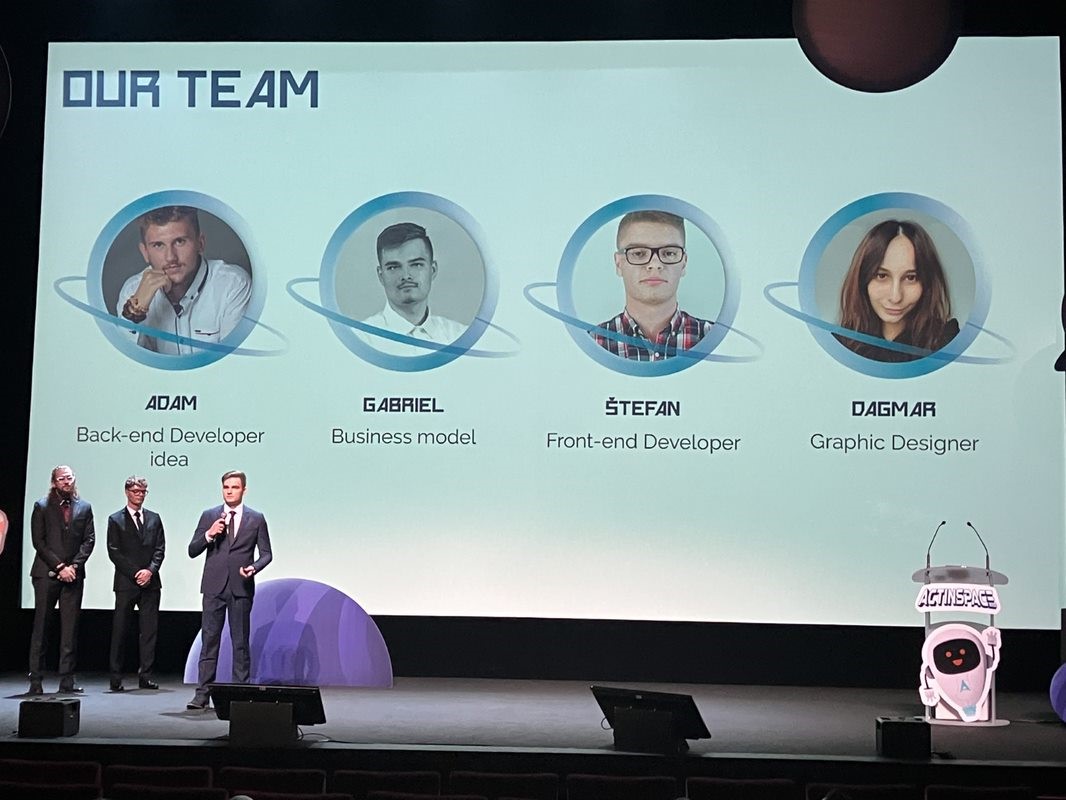 Vo vesmíre už nemusí dochádzať ku kolíziám satelitov. Vďaka trom developerom z Košíc