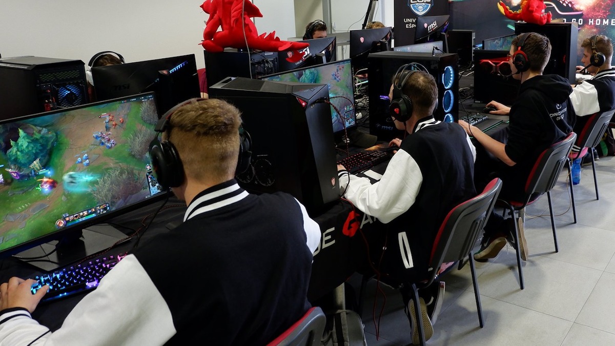 Spoznali sme prvých finalistov tejto sezóny UniCupu. V apríli budete mať možnosť zabojovať o zvyšné miesta