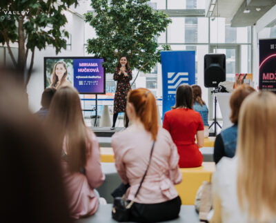 IT svetom môžu hýbať aj ženy. Nebáli sa o tom hovoriť na konferencii