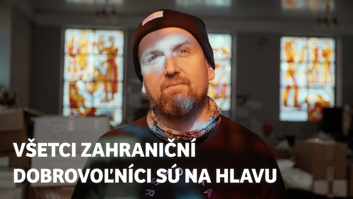 Akú úlohu zohrávajú vo vojne dobrí ľudia, humor a priateľstvá?