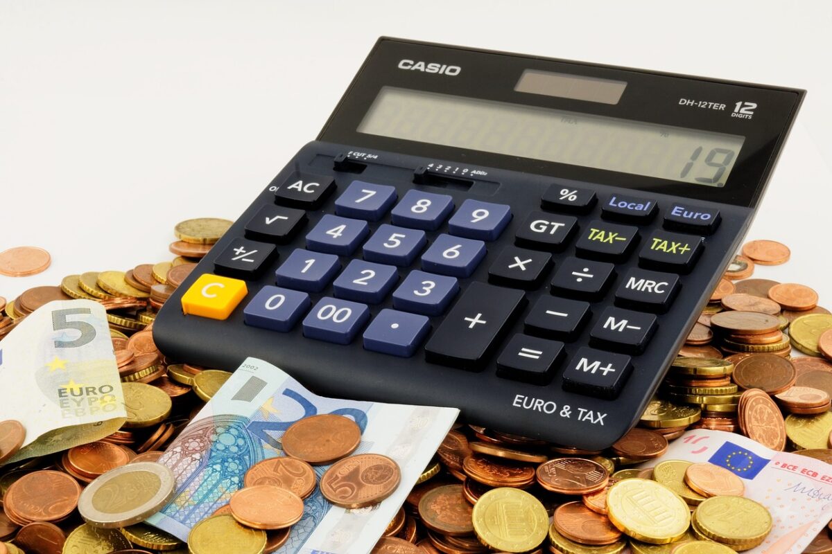 Finančná správa sprísňuje termíny pre podanie daňového priznania a úhradu transakčnej dane