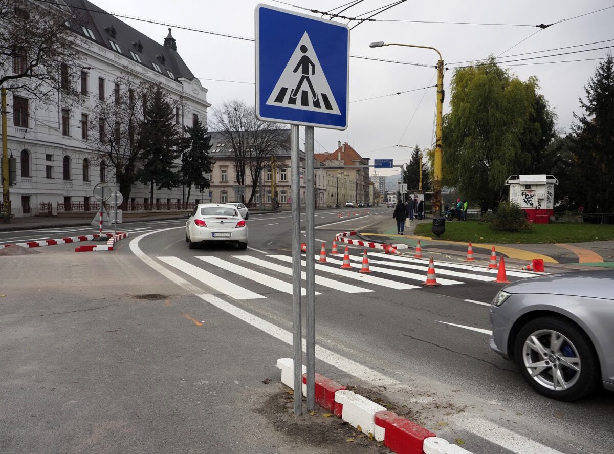 Pozor! Od soboty sa na križovatke pri Jumbo centre zmení prednosť v jazde