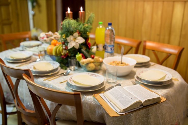 vianočný stôl večera