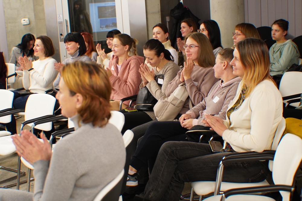 V Karpatskej cene za sociálne inovácie zvíťazil Ženský algoritmus s projektom Women2women
