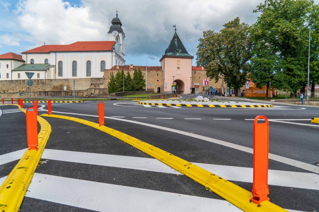 Levoča má novú kruhovú križovatku. Práce trvali len 56 dní!