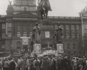 Praha_1989_sv._Václav_01