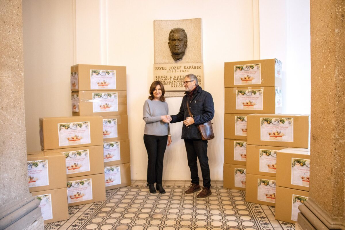 UPJŠ zorganizovala vianočnú zbierku trvanlivých potravín pre ľudí v núdzi