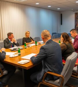 pomoc núdznym