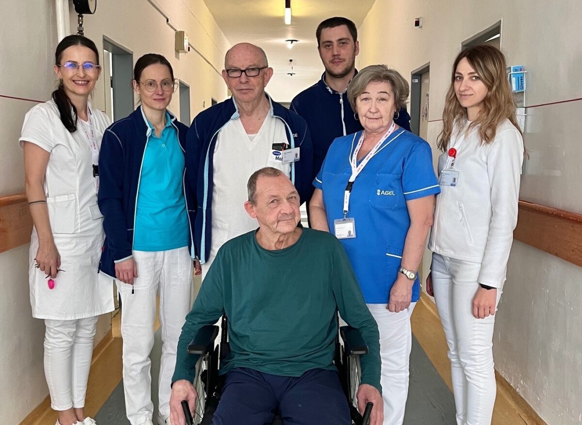 Zdravotníci v Kežmarku zachránili amputáciami Jána bez domova a našli jeho stratených príbuzných