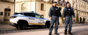 tlacovy_brifing_predstavenie_vyuzivania_telovych_kamier_v_mestskej_policii_kosice