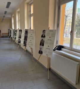 výstava Neodovzdané diplomy