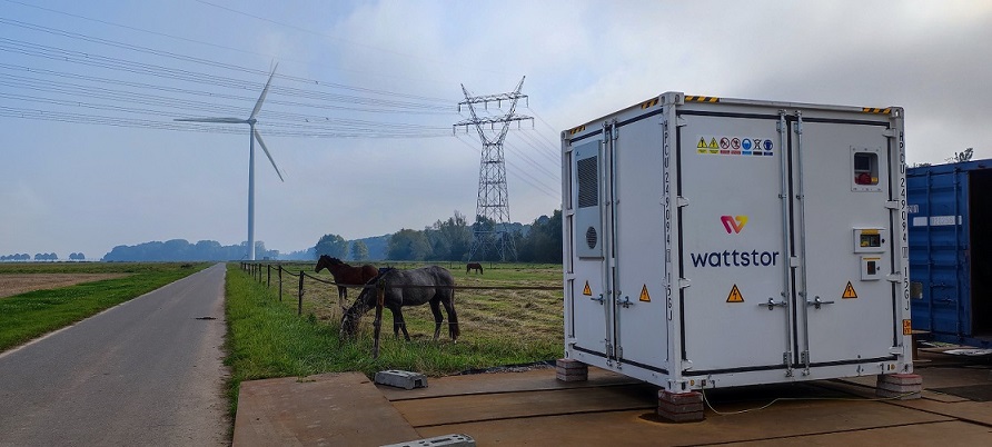 Batériové úložiská – rýchlejšia a efektívnejšia alternatíva k tradičným spôsobom výroby energie