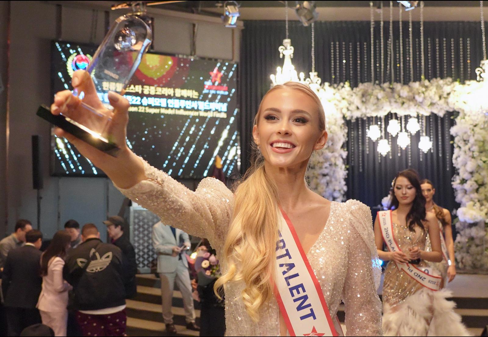 Absolútnou víťazkou Miss Supermodel of the World sa stala Levočanka Barbora Šuňavská