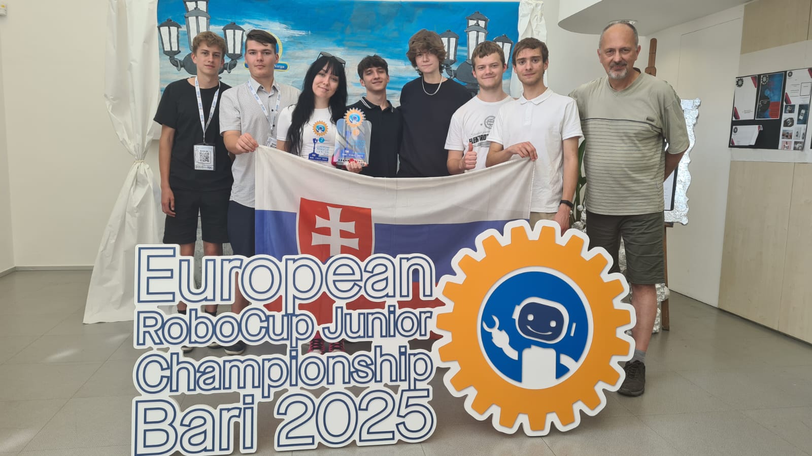 Študenti SPŠE Prešov zvíťazili na Európskom Robocupe 2025