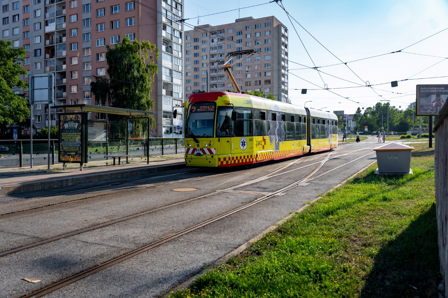 Pri košickom Amfiteátri začala fungovať združená zastávka pre električky aj autobusy