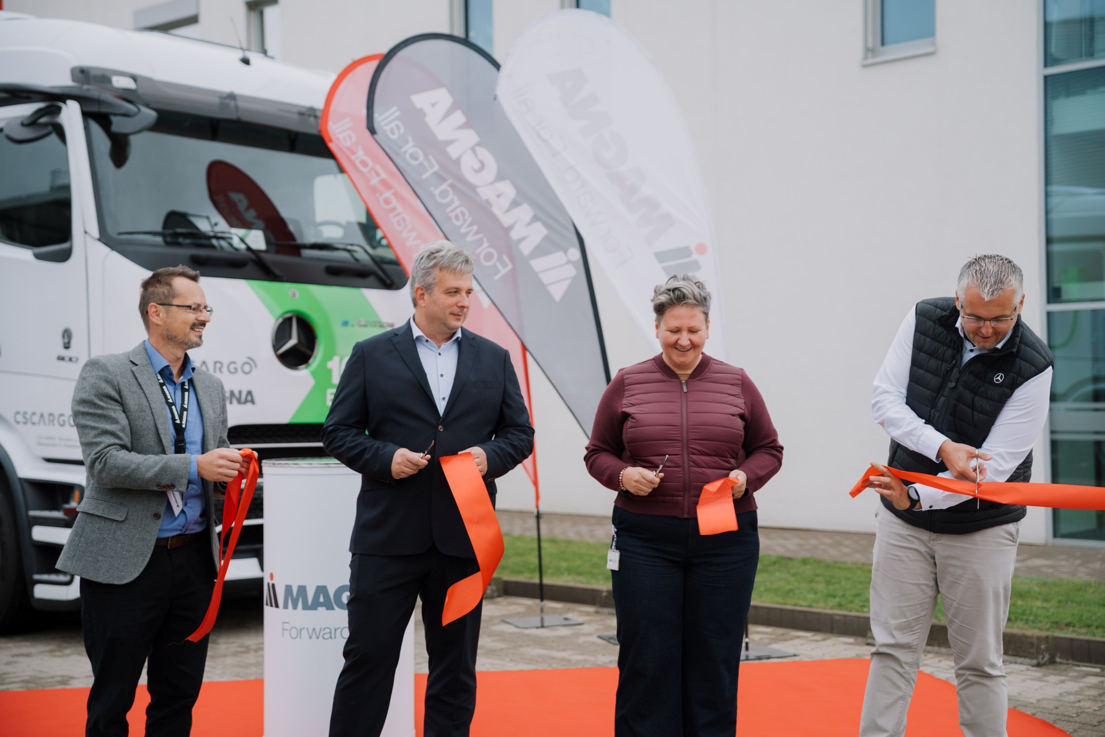 Prvý elektrický ťahač na východnom Slovensku bude využívať Magna. Má za sebou prvé kilometre