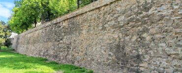 hradobný múr Prešov
