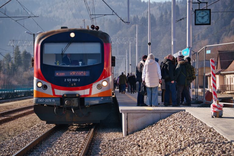 Do Muszyny sa vlakom dostanete každý víkend