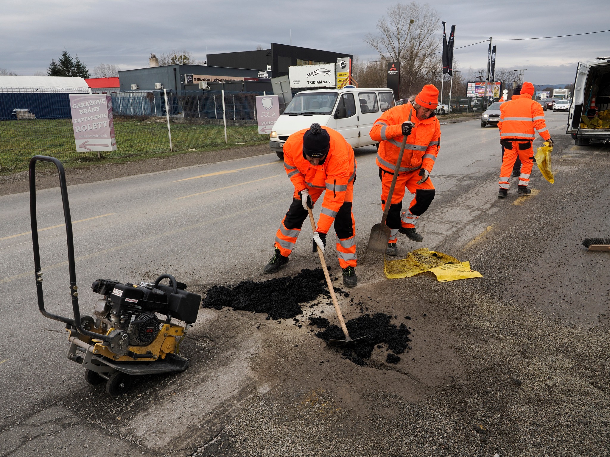 V Košiciach sa opravilo už 300 metrov štvorcových výtlkov
