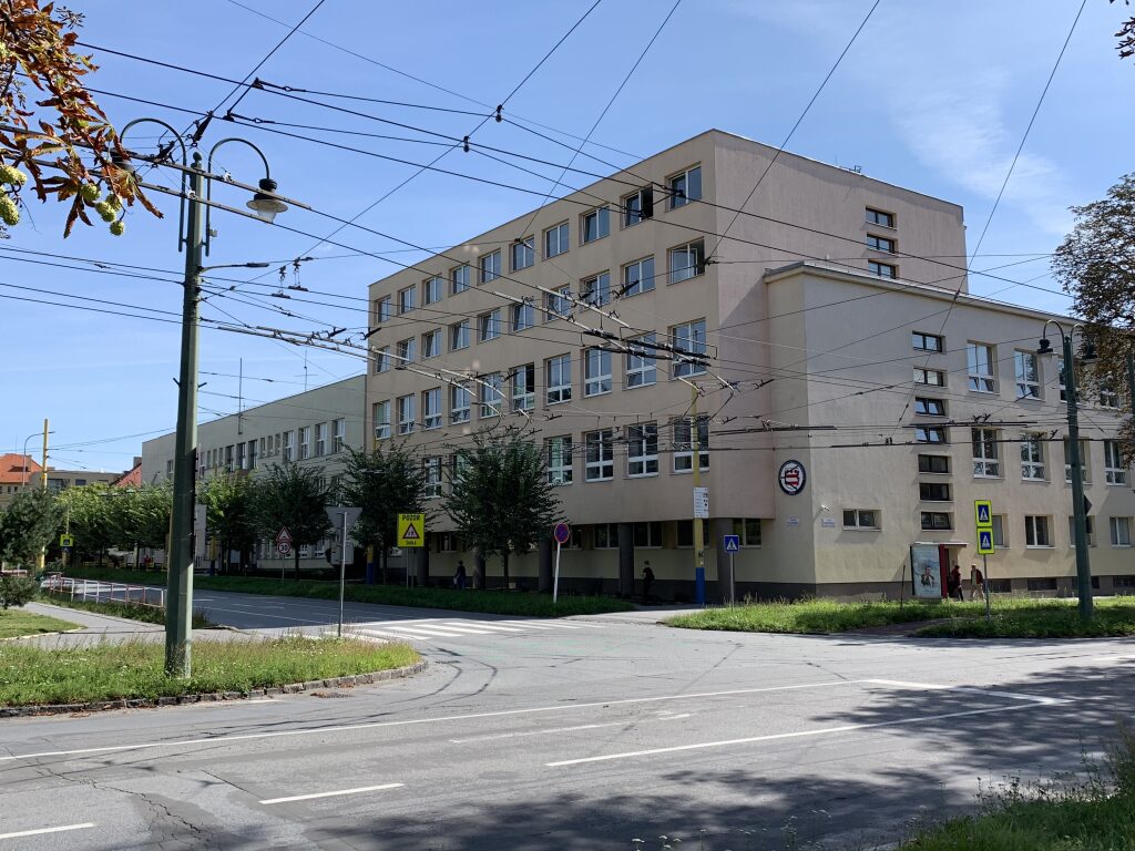 Prešovská SPŠ sa mení na lídra v elektrotechnickom vzdelávaní 