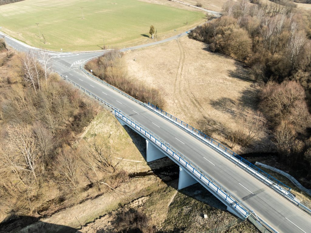 V okrese Svidník majú ďalšie vynovené cesty, medzi nimi aj Ladomirovú – Šemetkovce