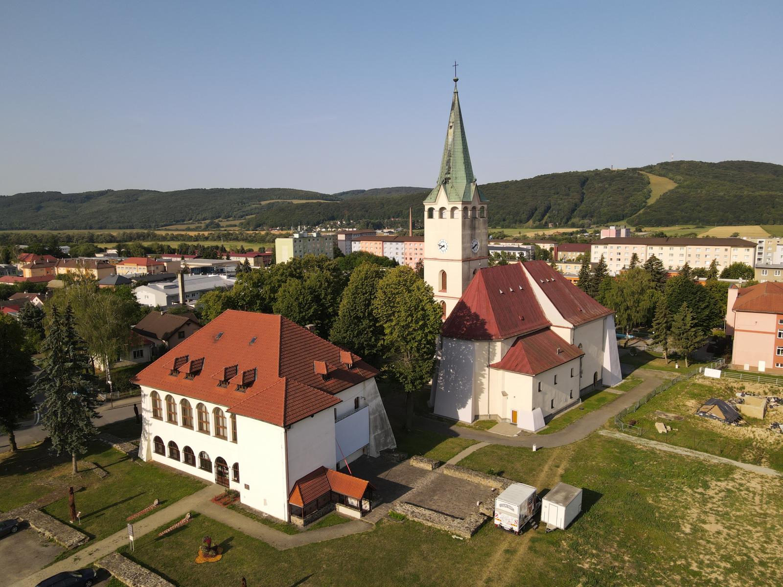 Stropkovská radnica vydala preklad prvej monografie o Stropkove z roku 1912