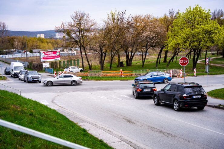 Kostolianska kruhový objazd