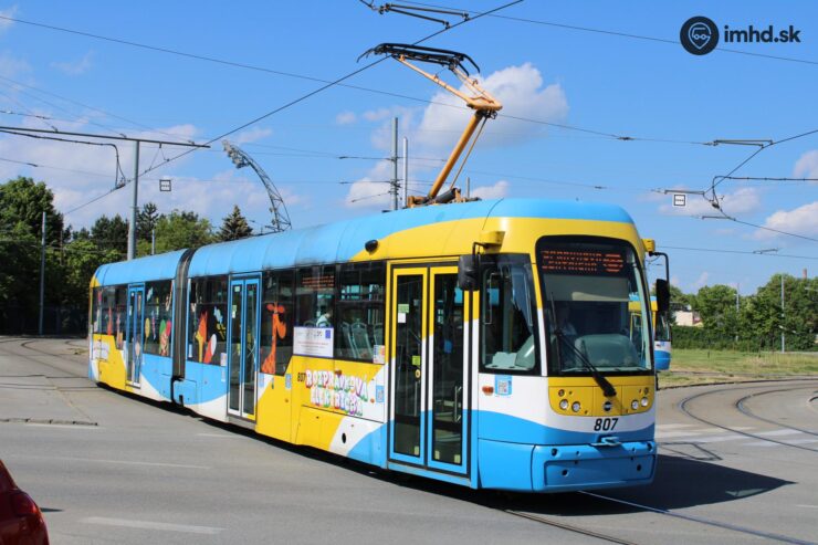 Rozprávková-električka