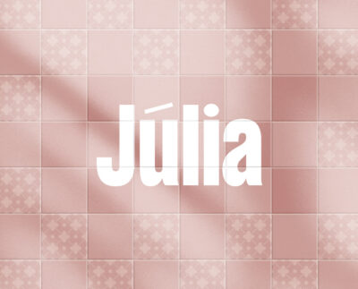 Júlia