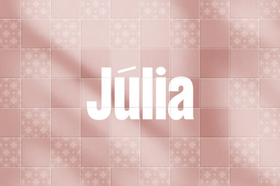 Júlia