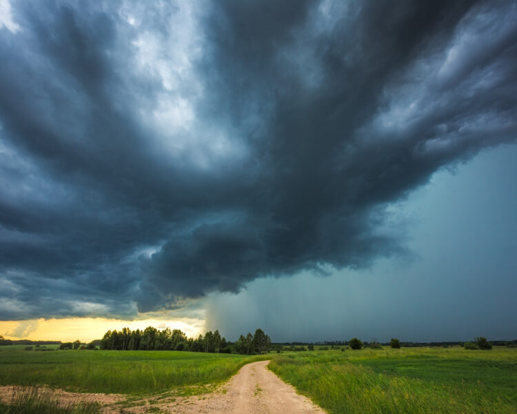 Letná búrka. Foto: Envato