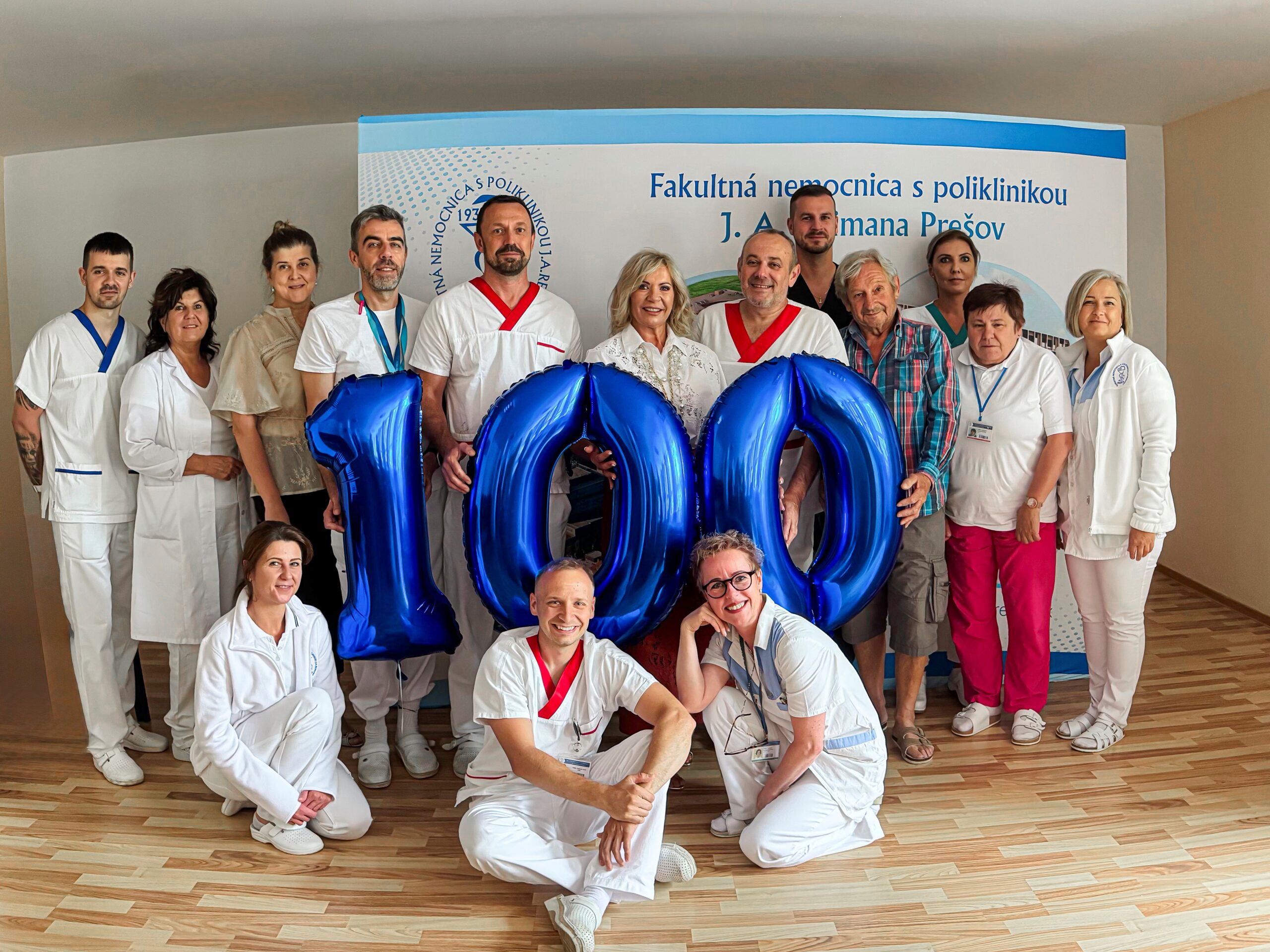 100 výkonov predstavuje 100 príbehov s robotickým systémom da Vinci v Prešovskej nemocnici