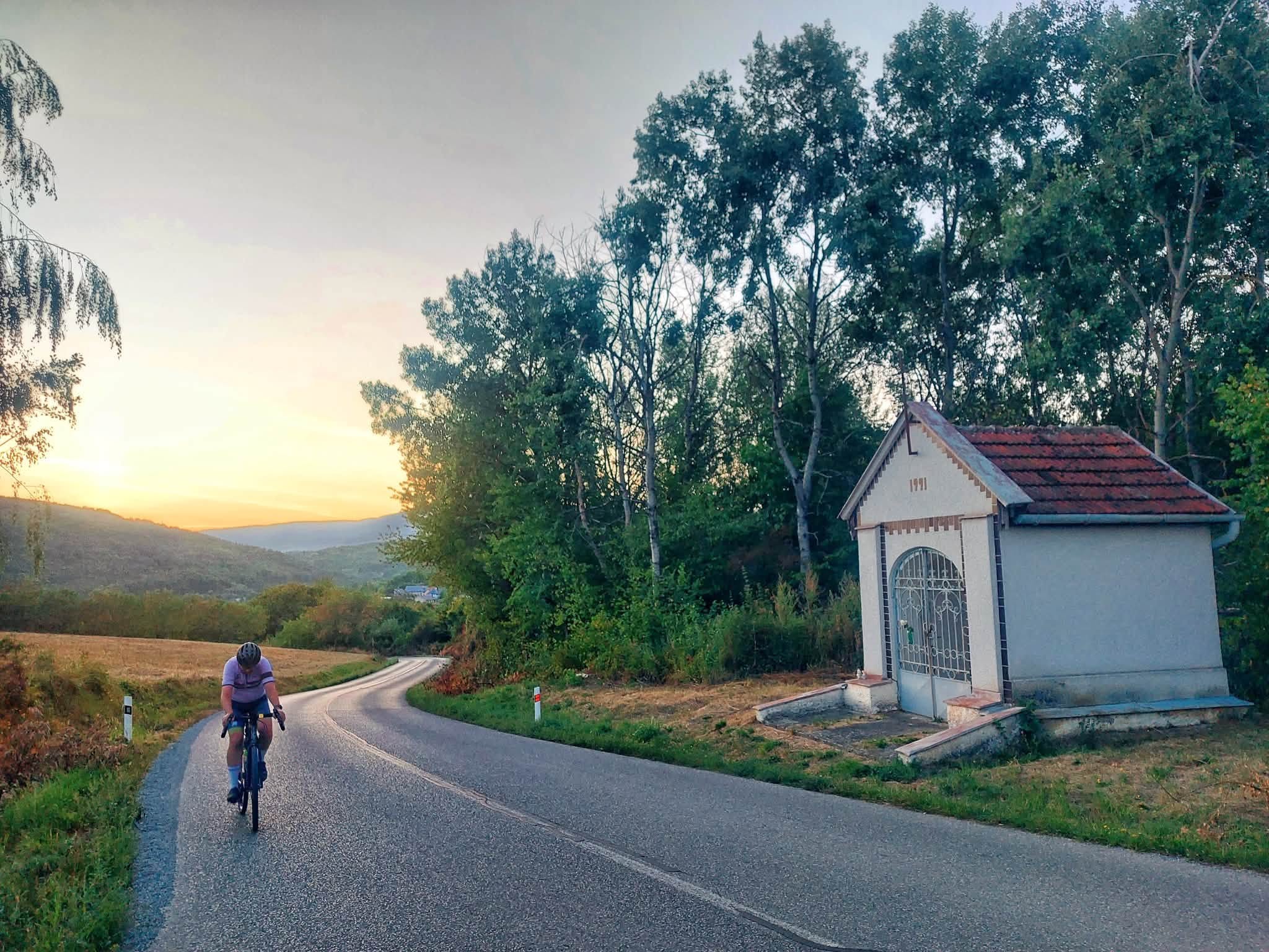 Vyše 300 km na bicykli z Blata do Kaluže. Projekt chce zmeniť pohľad na pomoc ľuďom so zdravotným znevýhodnením