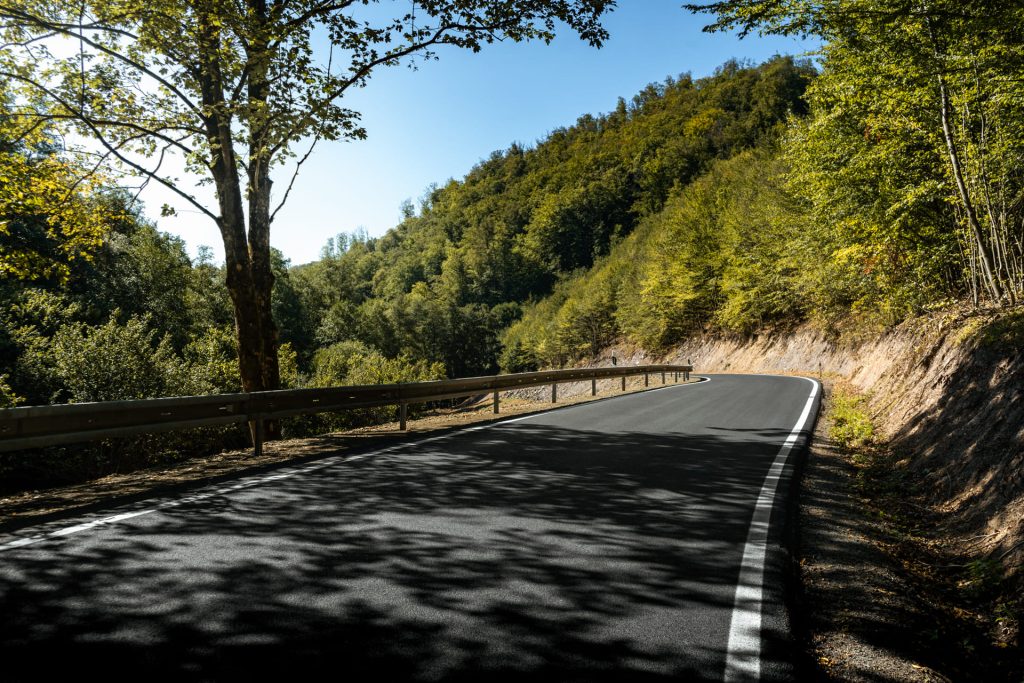 Zosunutá cesta medzi Ruskými Pekľanmi a Obišovcami je opäť funkčná