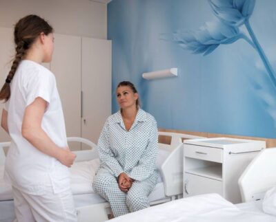 otvorenie-noveho-pavilonu-psychiatriea-poklepanie-zakladneho-kamena