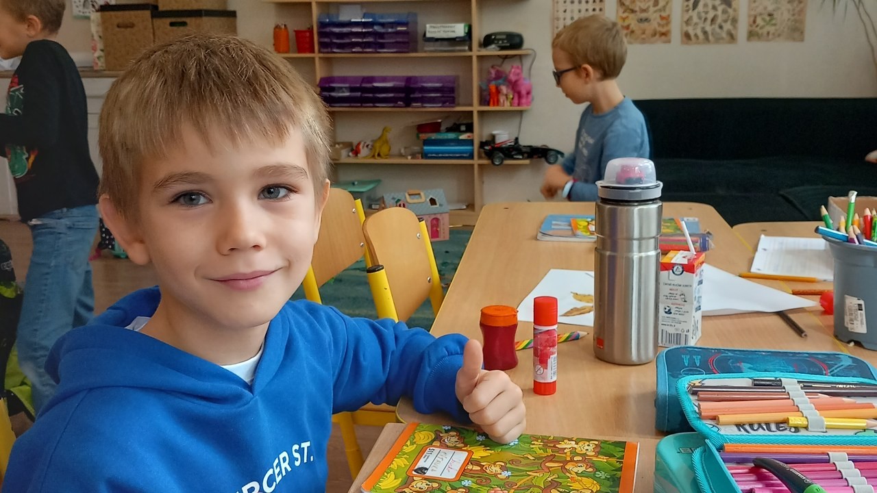 Dobrá škola už nie je len o známkach: Na čo sa pýtať pri výbere súkromnej základnej školy?