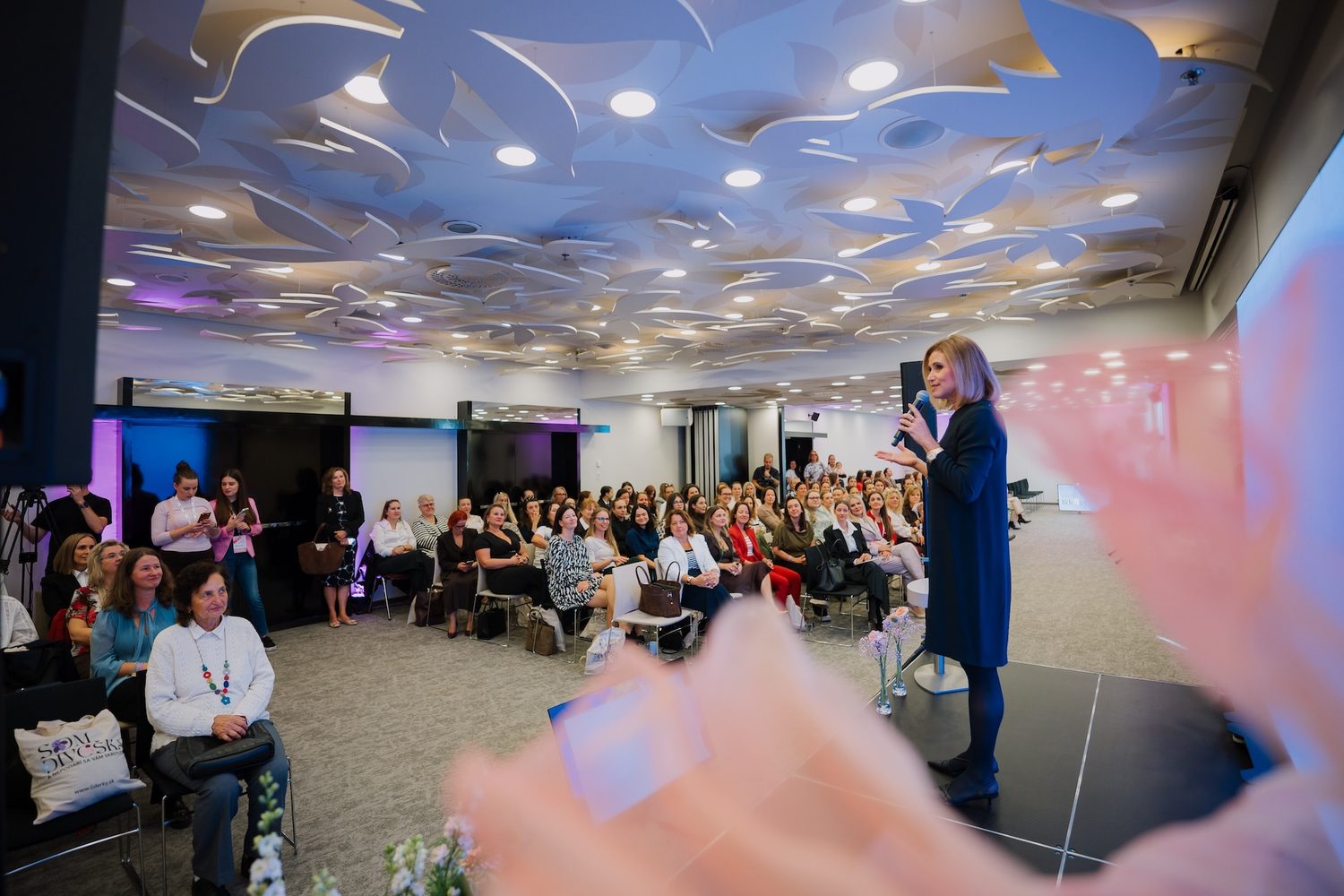 Andrea Vadkerti na konferencii Líderky 2026